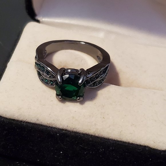 Size 6 Black Rhodium Plated Emerald Ring Rhineston